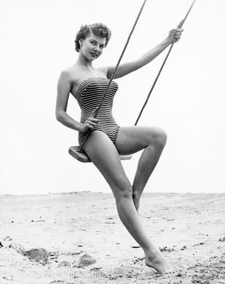 Восхитительные девушки 50-х годов, побывавшие на обложках журнала Playboy