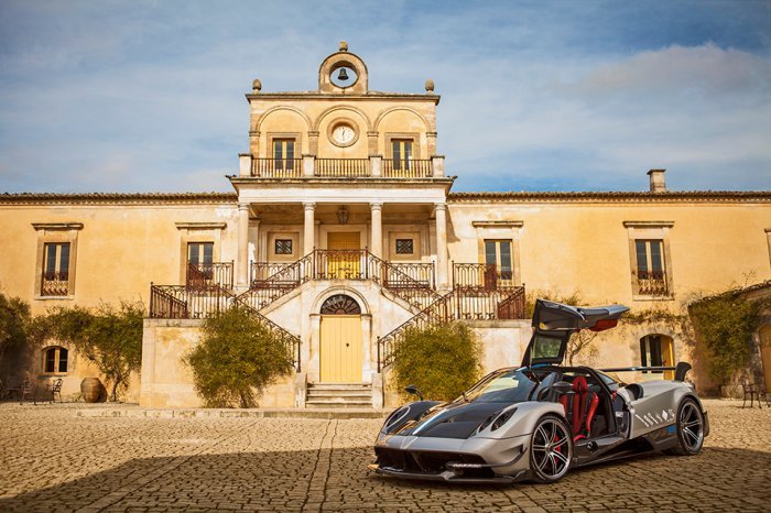 Итальянский гиперкар Pagani Huayra BC