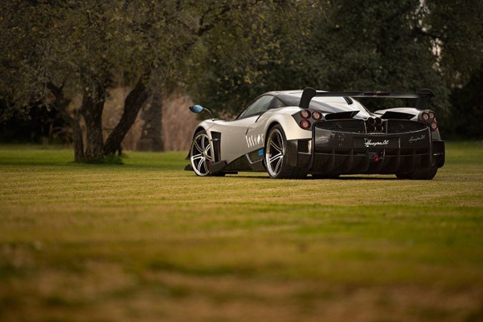 Итальянский гиперкар Pagani Huayra BC