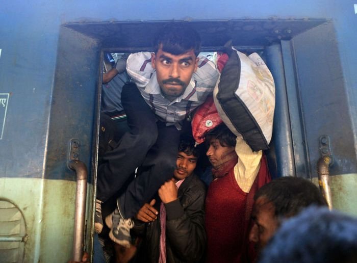 Повседневная жизнь граждан Индии в фотографиях (34 фото)