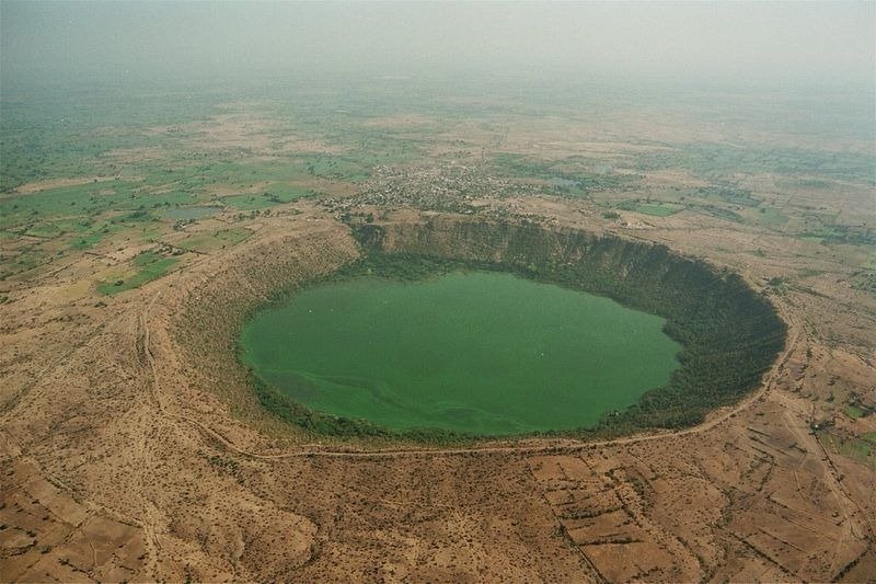 Подборка впечатляющих ударных кратеров на Земле