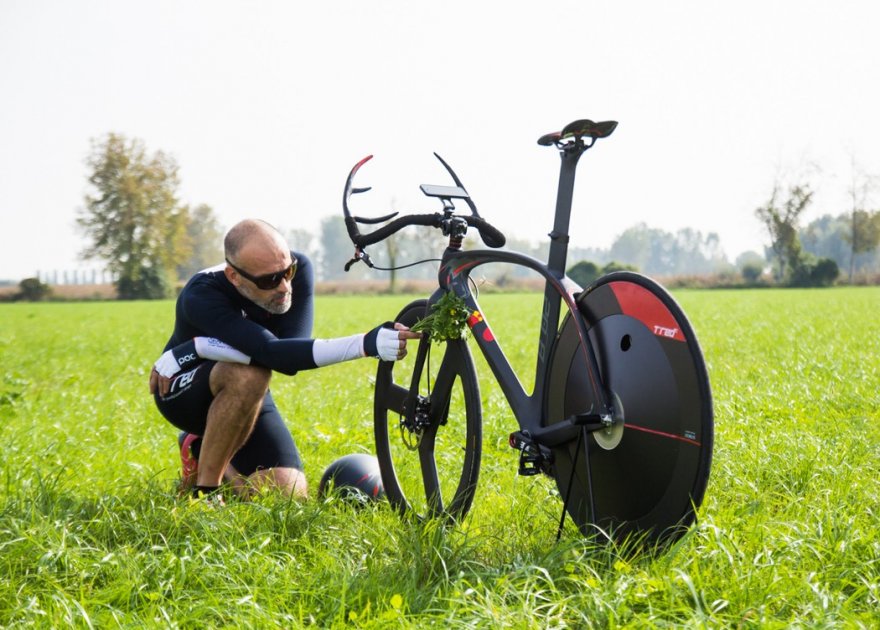 Модель велосипеда, которая разгоняется до 30 км/ч за три нажатия на педали