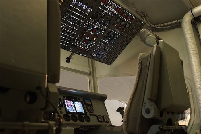 Дирижабль Airlander 10 готовят к летным испытаниям (20 фото)