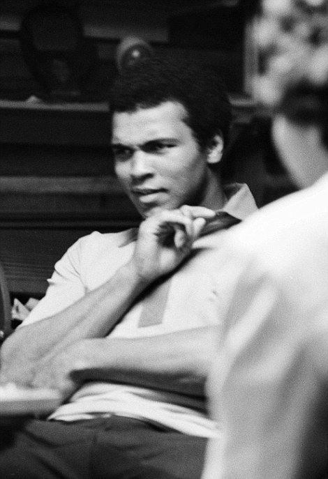 Фотографии Мохаммеда Али летом 1974 года перед боем с Джорджем Форманом (20 фото)