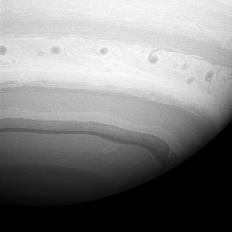 Удивительные фотографии Сатурна