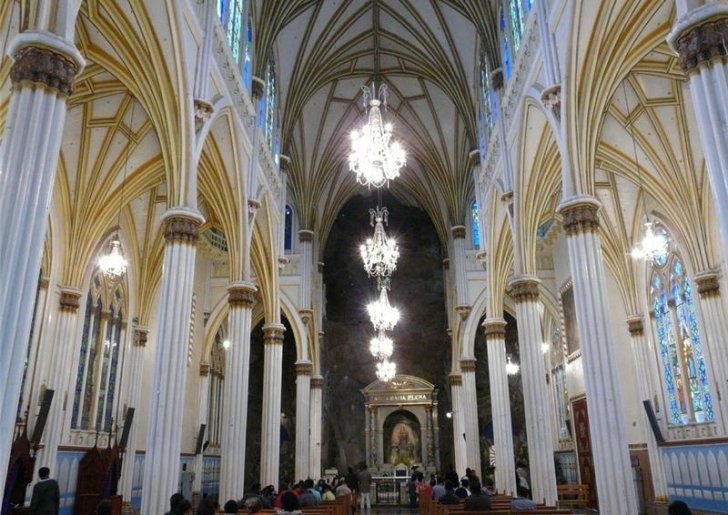 Самые посещаемый собор Лас-Лахас в Колумбии