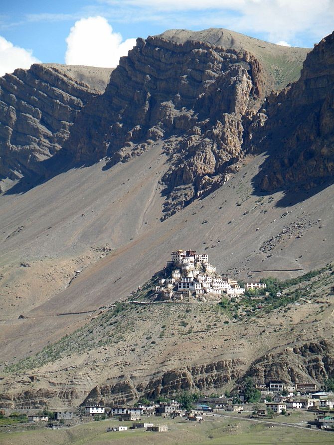 Необычный буддийский храм Ки Гомпа (Key Gompa), Индия