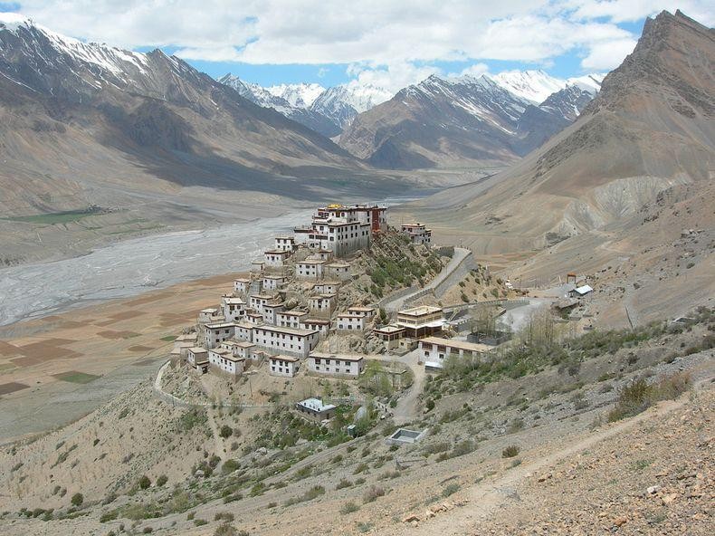 Необычный буддийский храм Ки Гомпа (Key Gompa), Индия