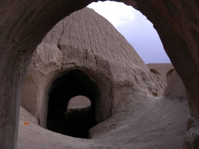 Древние дома-ледники, которые сохранились на территории Ирана