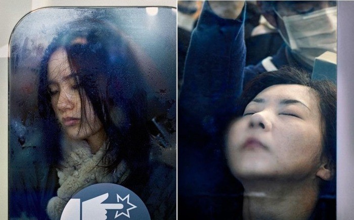 Как в японском метро людей в вагоны заталкивают