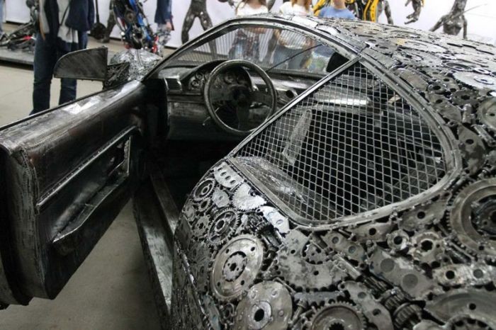 Cозданные из металлолома автомобили (9 фото)