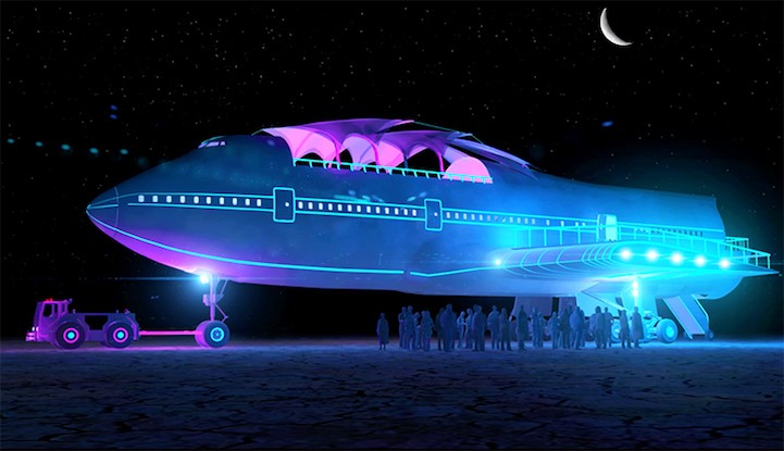 Cтарый самолёт Boeing переоборудовали в гигантский арт-автомобиль для фестиваля Burning Man
