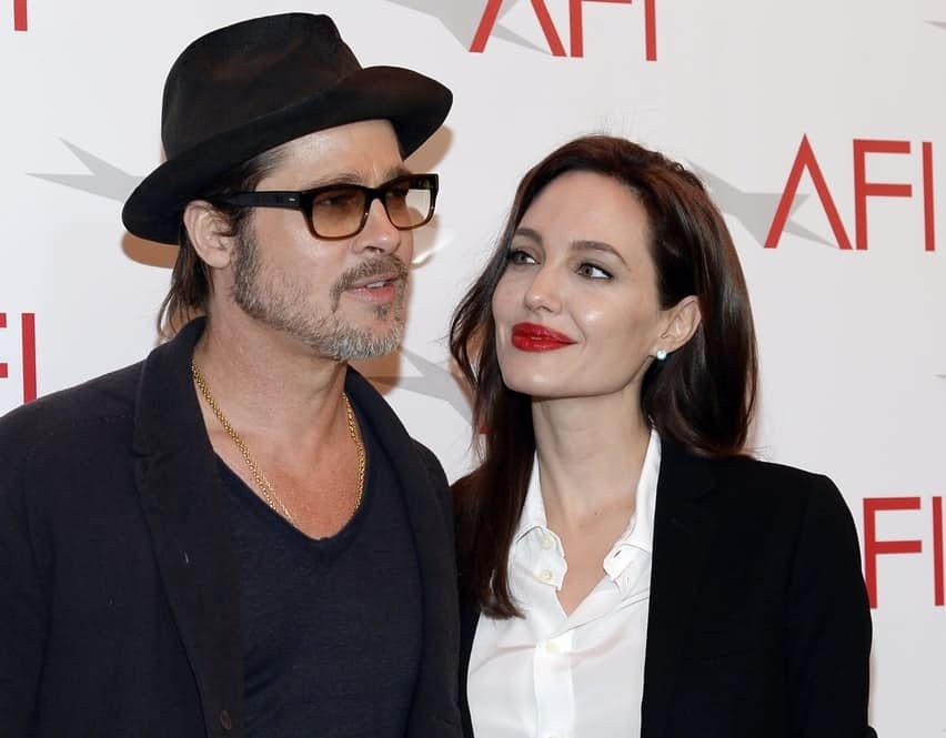 Причины, по которым Анджелина Джоли разводится с Брэдом Питтом