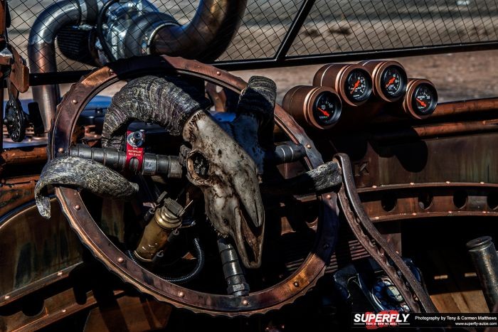 Постапокалиптический хот-род на базе Jeep Willy 1947 года (23 фото)