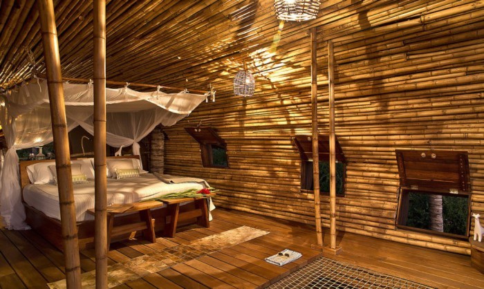 Райское место для отдыха: бамбуковый дом на дереве