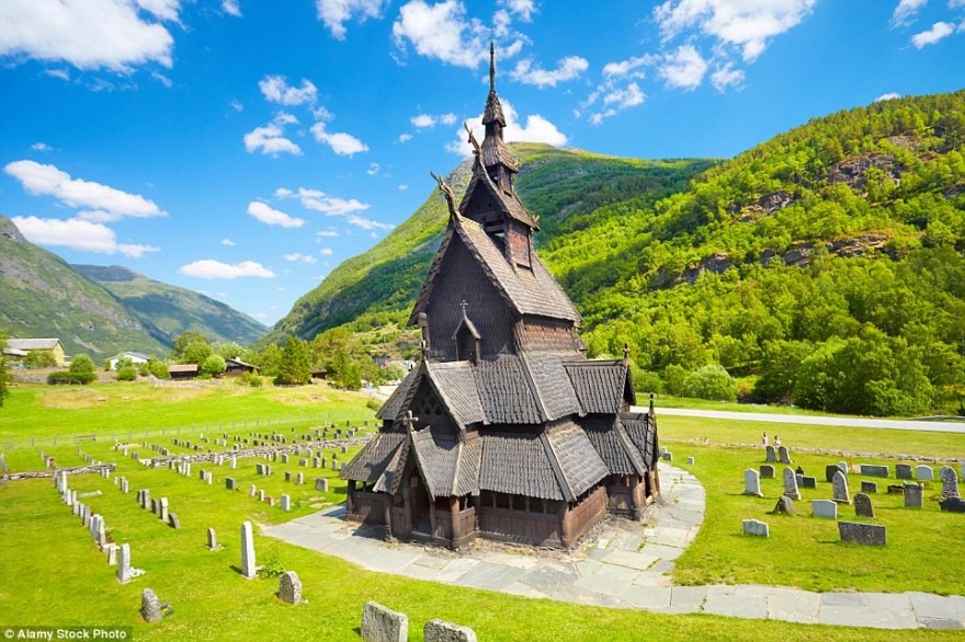 15 самых необычных церквей мира