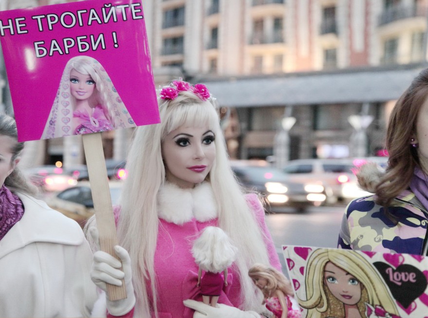 В России допустили возможность запрета на куклу Барби