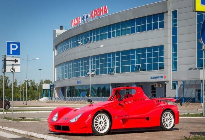 В Тольятти продают гоночную машину Lada Revolution (6 фото)
