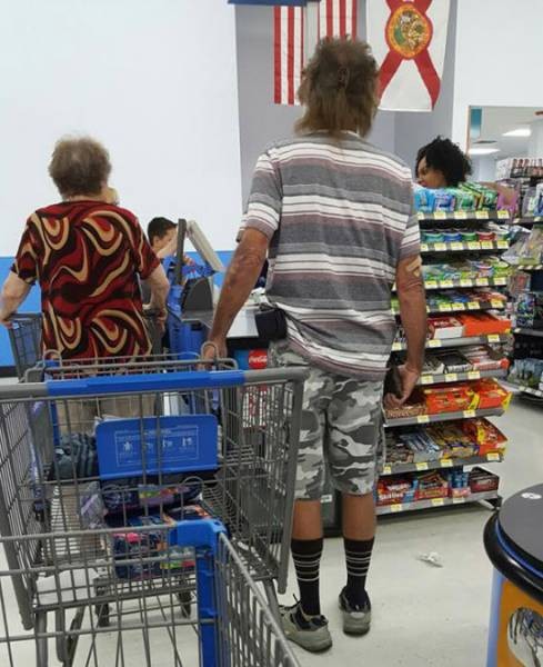 Странные посетители американских супермаркетов (34 фото)