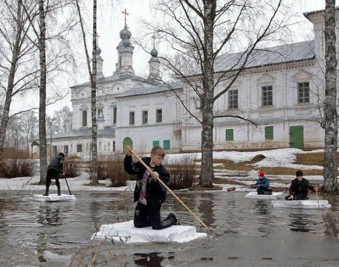 Такое можно увидеть только в России (56 фото)