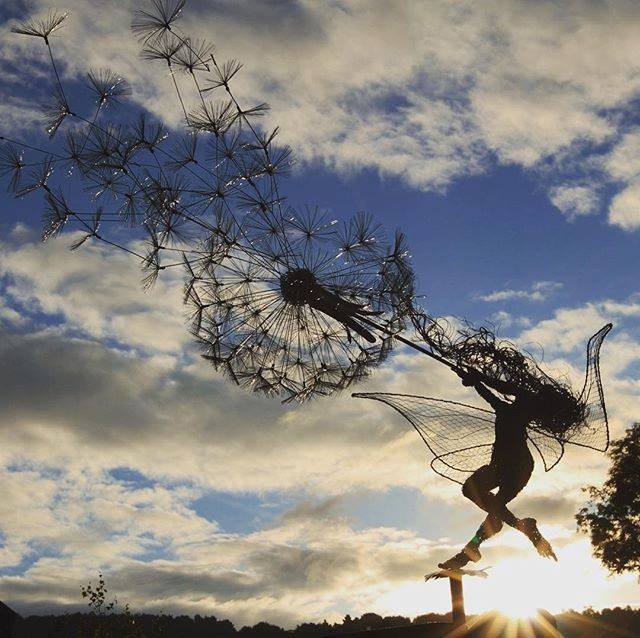 Проволочные скульптуры британца Робина Уайта (18 фото)