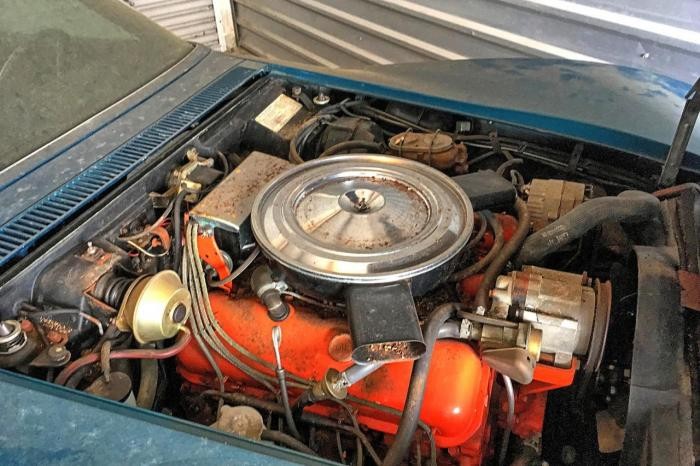 Редчайший суперкар 45 лет простоял в гараже (4 фото)