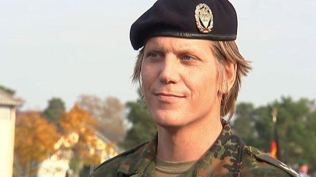 Женщина-трансгендер назначена командующим немецкой армии (5 фото)