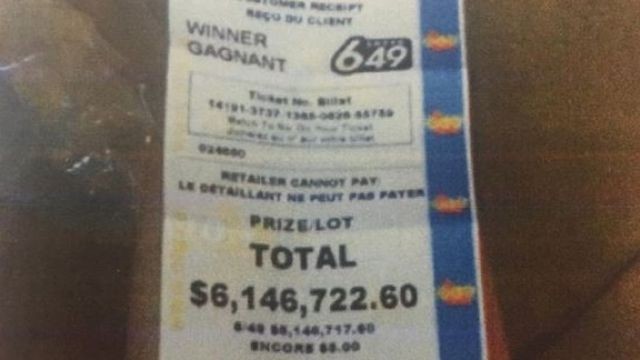 Выиграв в лотерею, канадец сбежал от своей девушки (3 фото)
