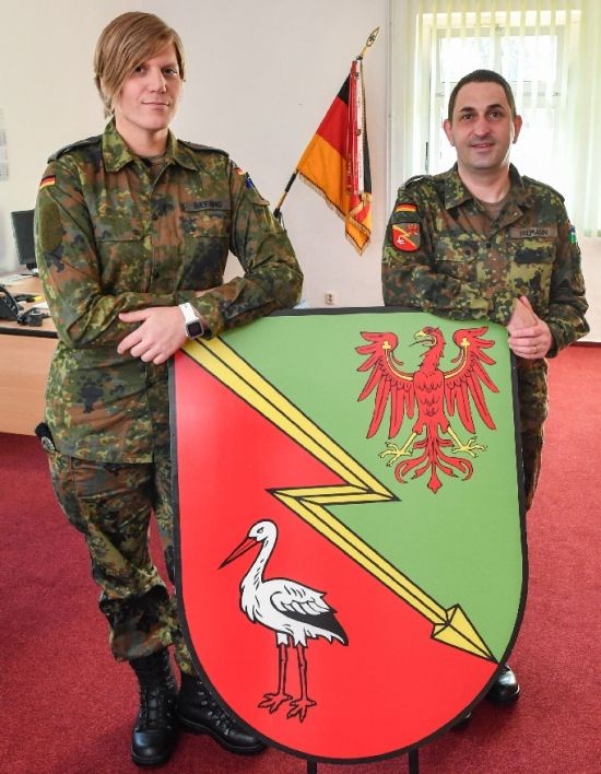 Женщина-трансгендер назначена командующим немецкой армии (5 фото)
