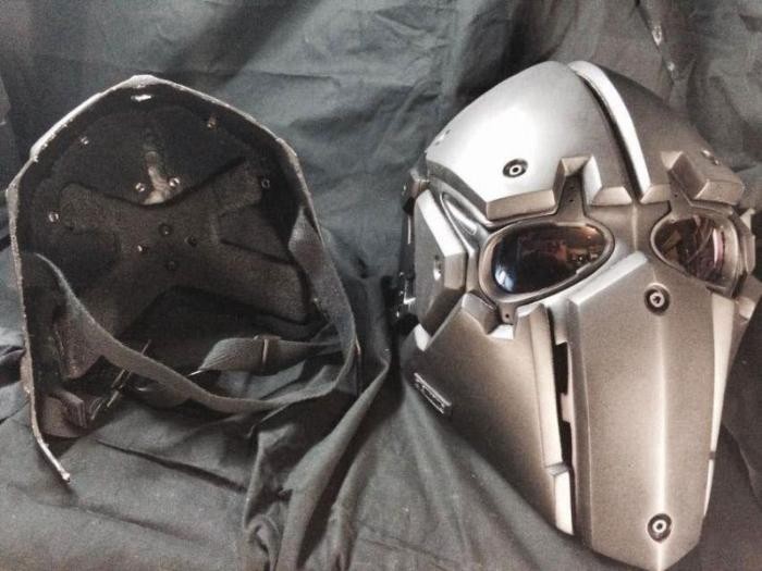 Кевларовые шлемы британского спецназа в стиле "Звездных войн" (3 фото)