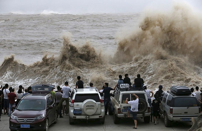 Тайфун Чан-хом в Китае (15 фото)