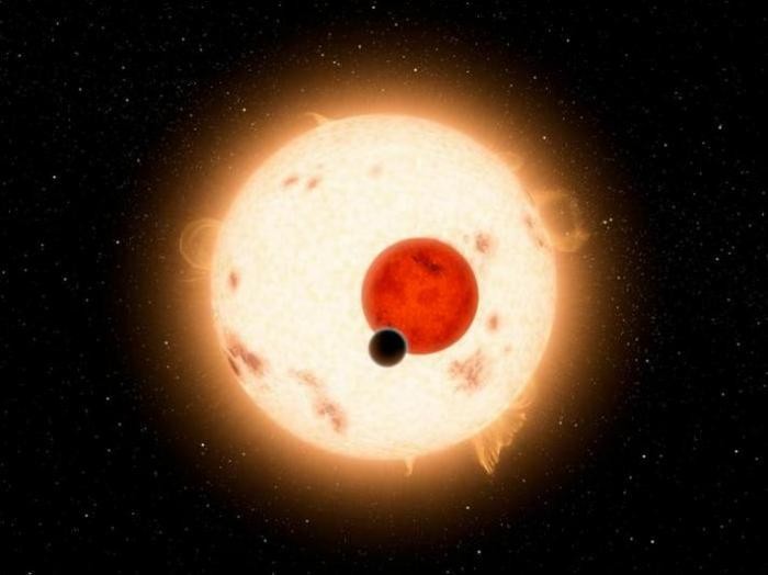 Ученые неожиданно обнаружили гигантскую планету (2 фото)