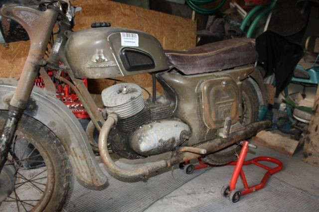 Реставрация мотоцикла Ковровец (17 фото)