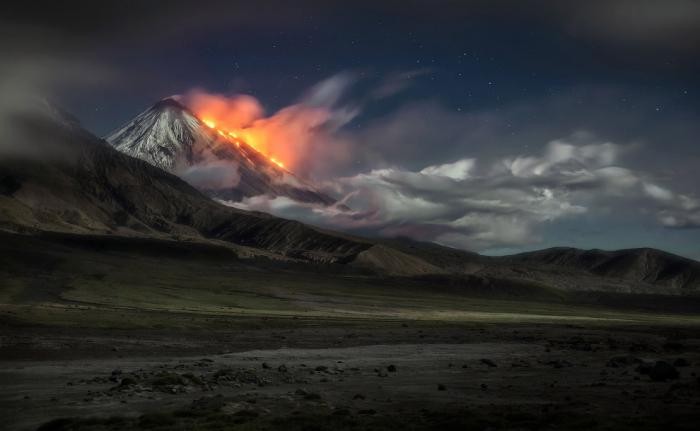 Красота вулканов на полуострове Камчатка (16 фото)