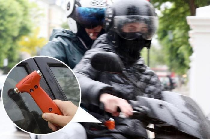 Гангстеры на скутерах терроризируют британскую столицу (4 фото)