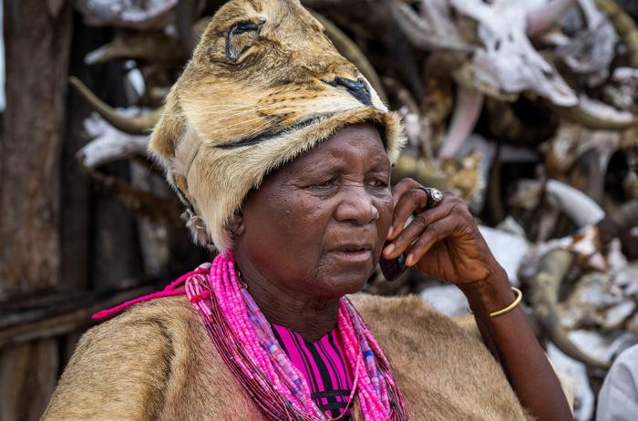 Жизнь намибийских племен в фотографиях Эрика Лафорга (21 фото)