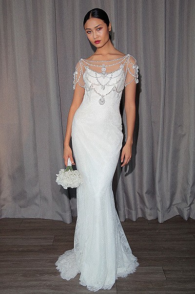 15 лучших платьев с Недели свадебной моды в Нью-Йорке (15 фото)