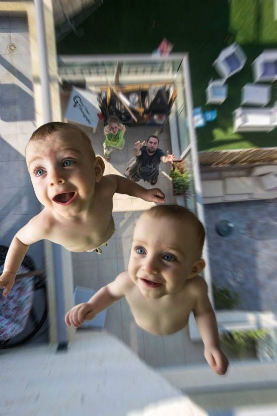 Отец превратил процесс воспитания близнецов в забавный фотопроект (15 фото)