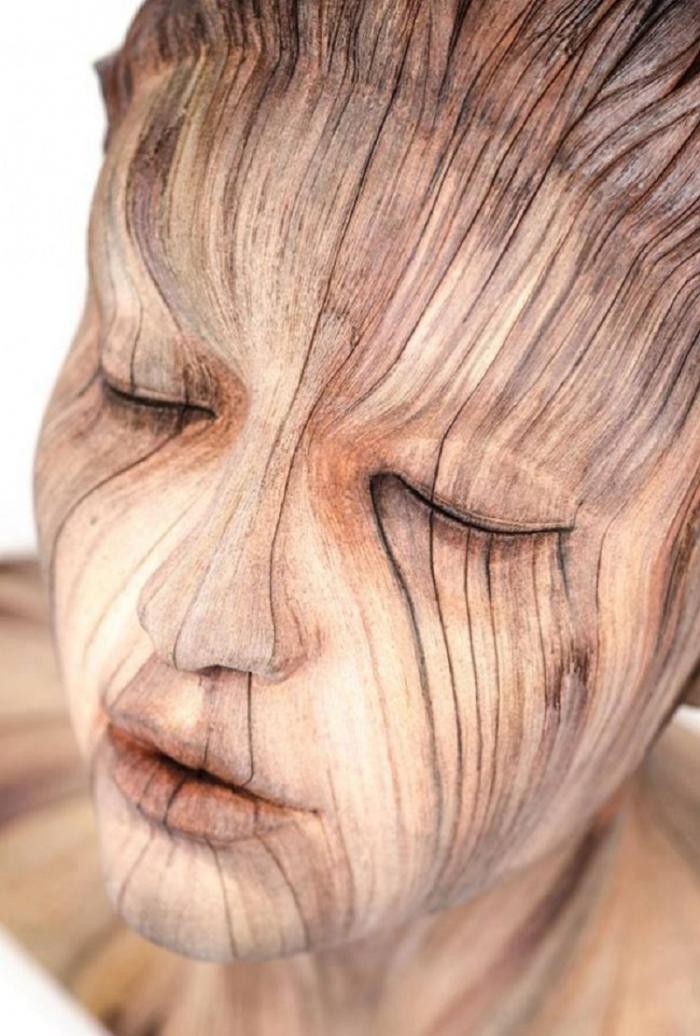 Реалистичные скульптуры из дерева, от которых по коже бегут мурашки (23 фото)