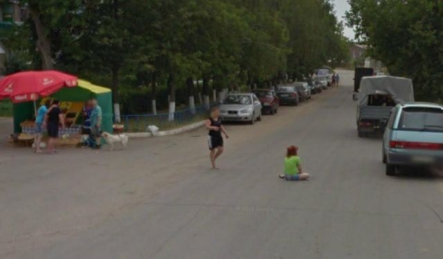 Google Street View проливает свет на жизнь российской провинции (4 фото)