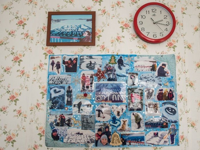 Потрясающие новогодние открытки на льду от амурского пенсионера (8 фото)