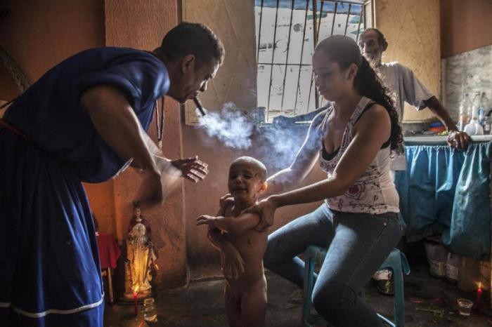 Народная медицина в Венесуэле (15 фото)