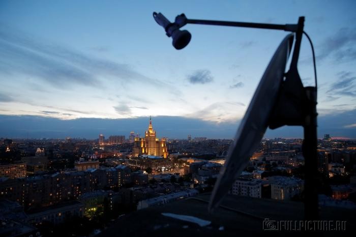 Отчаянные московские руферы готовы на многое ради хорошего фото (20 фото)