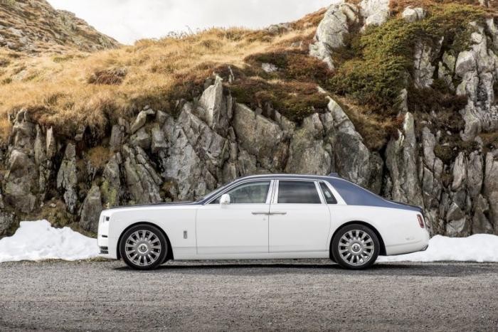Первый экземпляр нового Rolls-Royce Phantom продадут на фестивале вина (14 фото)