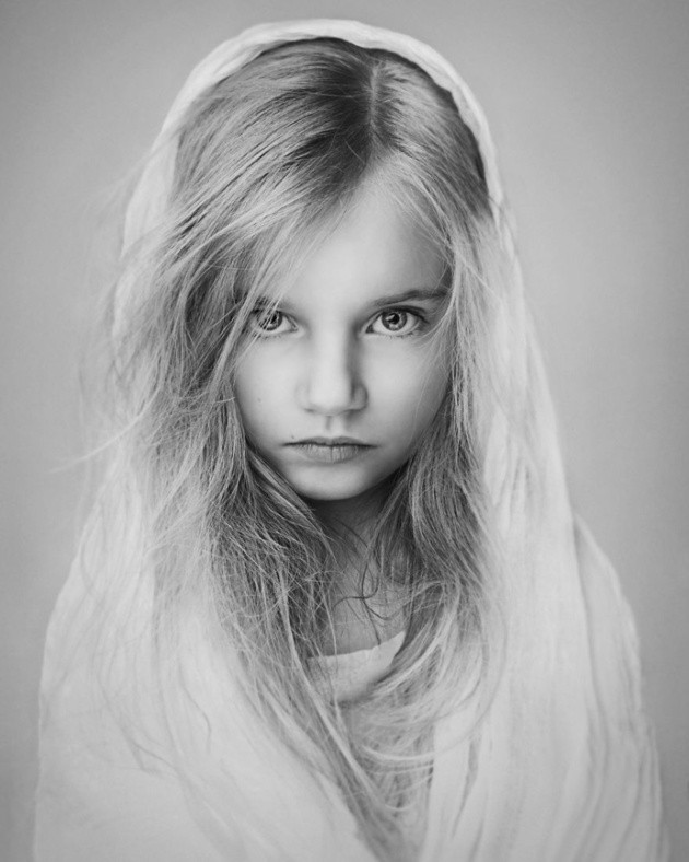 Лучшие черно-белые фотографии детей (16 фото)