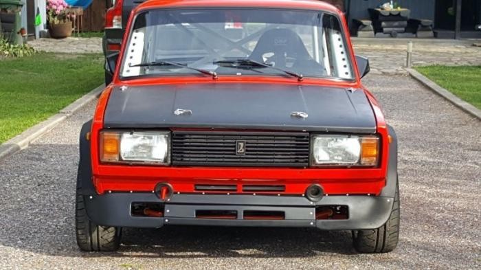 В Эстонии продают редкую гоночную "пятерку" Lada VFTS (8 фото)