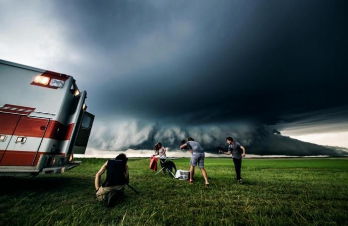 Фотопроект — охотники за штормом (11 фото)