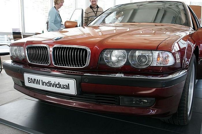 С участием модельера из Германии был создан самый роскошный BMW 7-Series (9 фото)