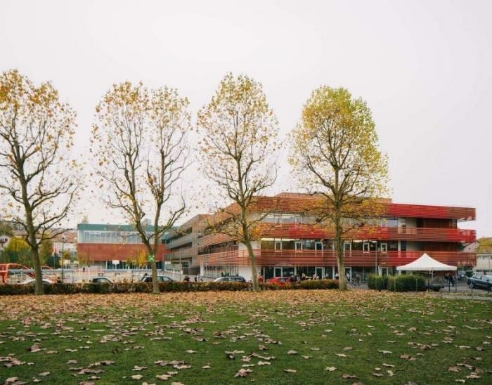 Как выглядит современная швейцарская школа (30 фото)