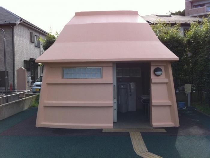 Общественные туалеты Японии, которые поражают воображение (17 фото)